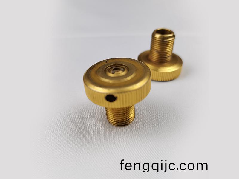 得人精工(gong)爲電(dian)子行業提(ti)供(gong)吸(xi)嘴(zui)、颳(gua)刀(dao)、測試(shi)平檯(tai)、分(fen)選(xuan)盤(pan)等