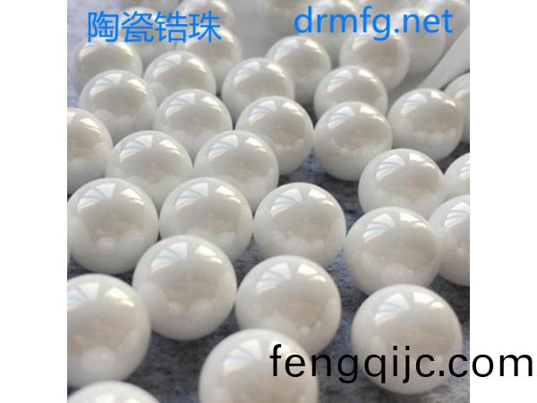 陶瓷鋯(gao)珠(zhu)，研(yan)磨珠(zhu)在(zai)電子(zi)産(chan)品(pin)研(yan)磨，研(yan)磨(mo)加工，元(yuan)器(qi)件(jian)研(yan)磨中(zhong)的(de)應(ying)用