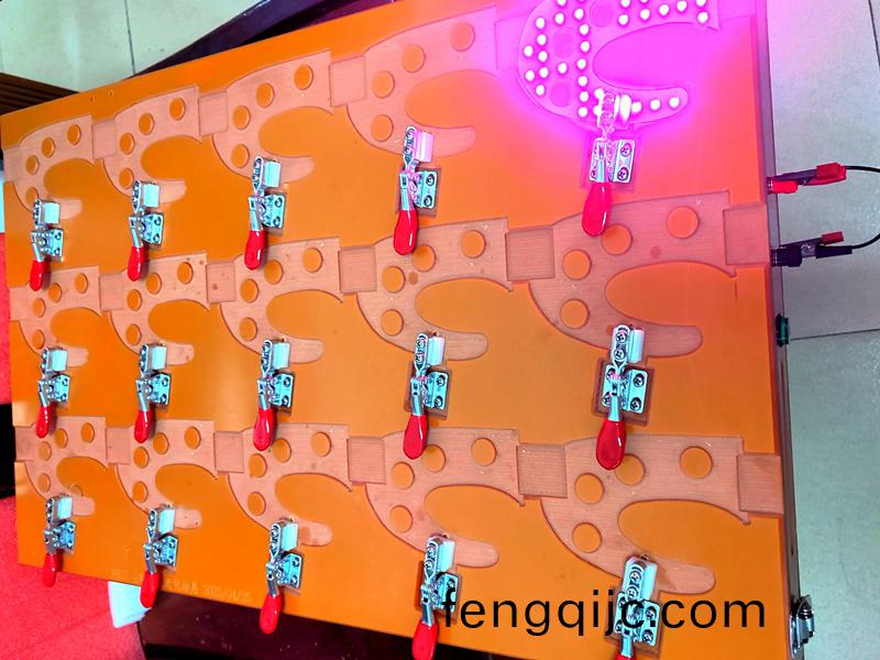 得人精工(gong)老(lao)化(hua)治(zhi)具，LED老化(hua)治具(ju)，電(dian)池(chi)老(lao)化(hua)治(zhi)具
