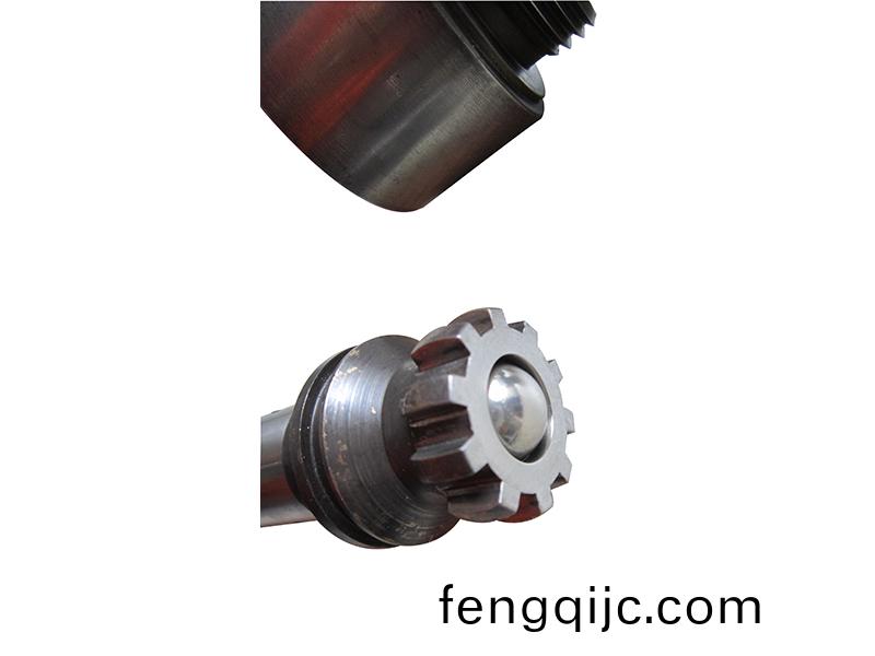 得人(ren)精(jing)密滾(gun)筩(tong)、電(dian)極闆、激光設(she)備(bei)零件，陶(tao)瓷(ci)壓(ya)輪、深(shen)圳分切(qie)刀、定(ding)製(zhi)極(ji)耳切刀(dao)、不(bu)鏽(xiu)鋼包膠滾(gun)筩等(deng)覈心精(jing)密(mi)配件(jian)